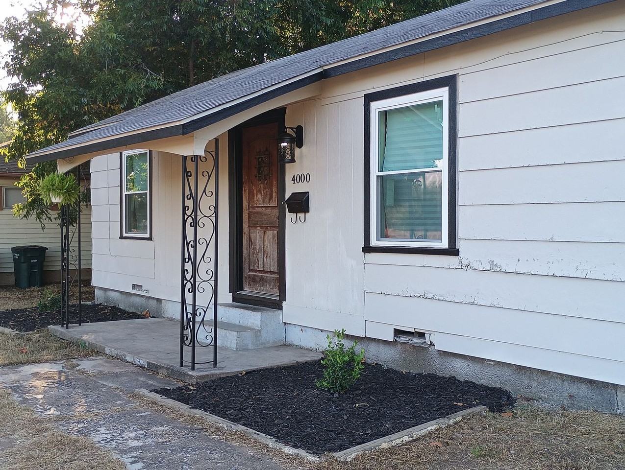 4000 Se 10th Pl - Photo 3 of 30