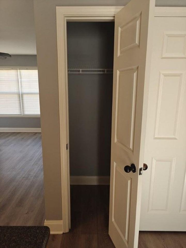 1203 S Fant St - Photo 2 of 19