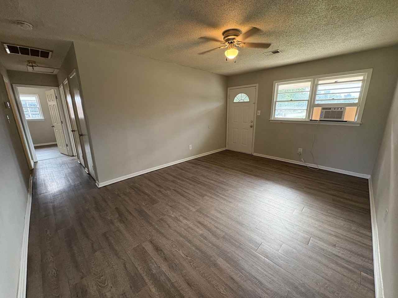 309 East View Drive - Photo 3 of 14