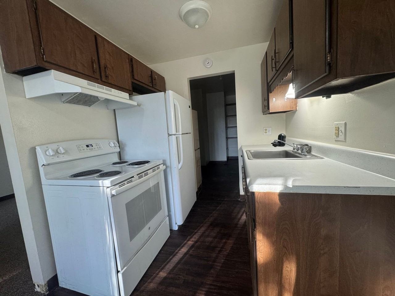 TIKI - 4563-4569 Croftshire Dr. - Photo 4 of 16