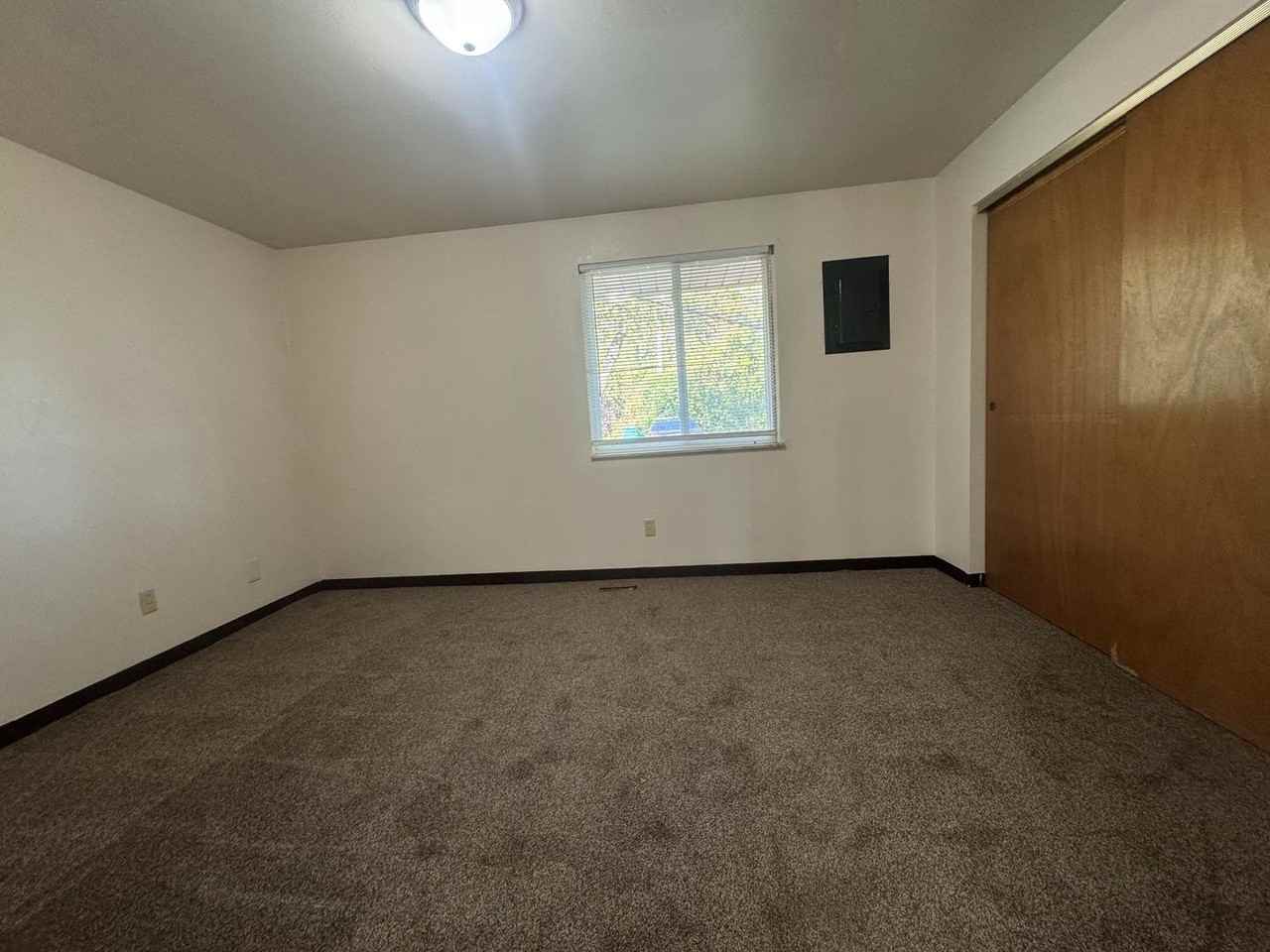 TIKI - 4563-4569 Croftshire Dr. - Photo 5 of 16