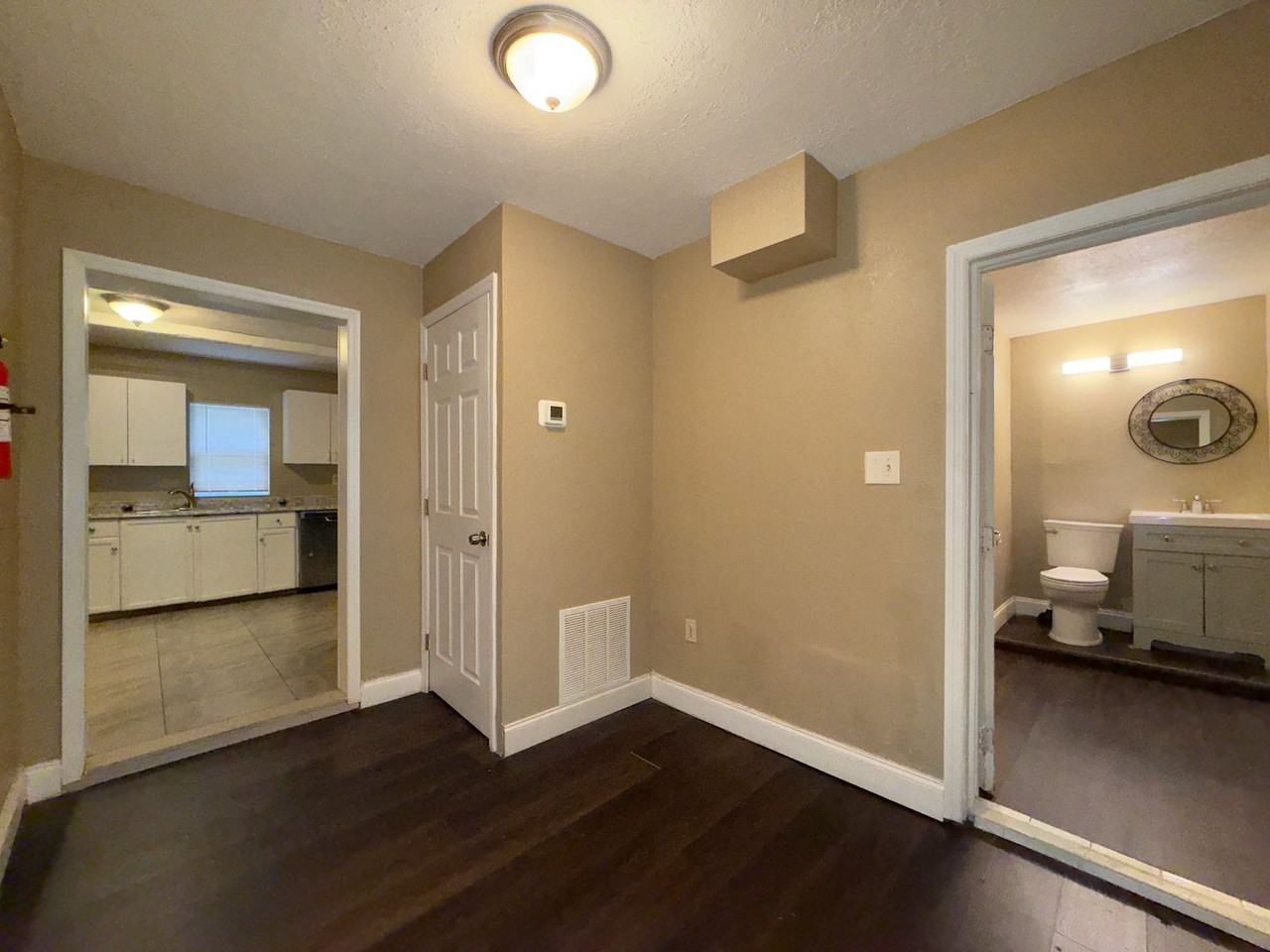 1640 Salem Drive - Photo 4 of 17