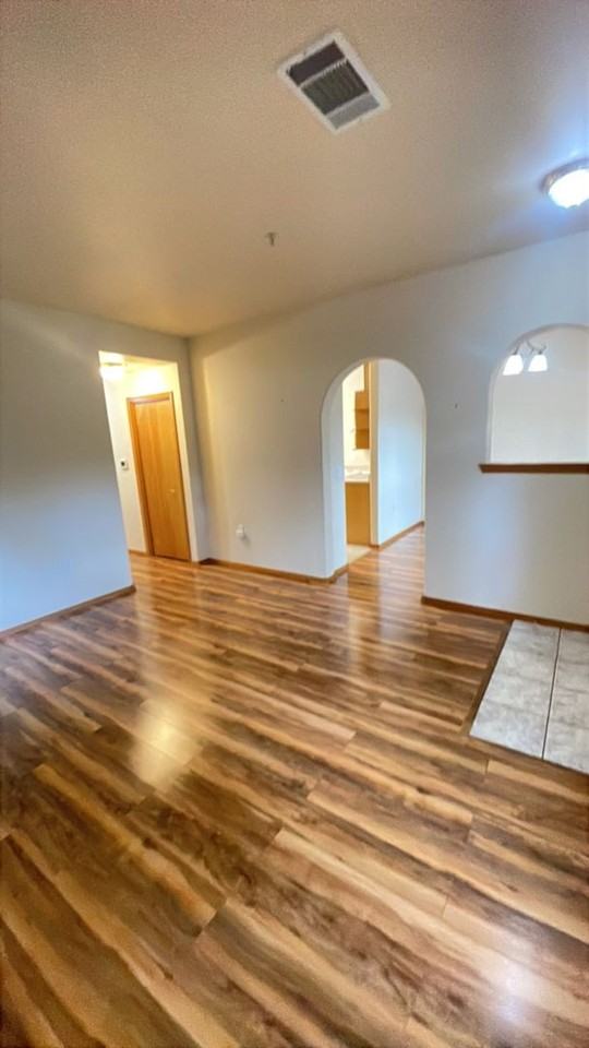 905 Mountain Meadows Circle - Photo 5 of 15