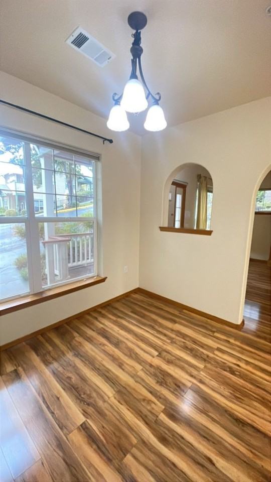 905 Mountain Meadows Circle - Photo 7 of 15