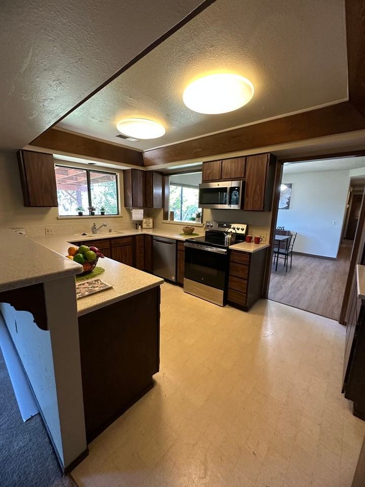 4191 Villa Dr - Photo 2 of 10