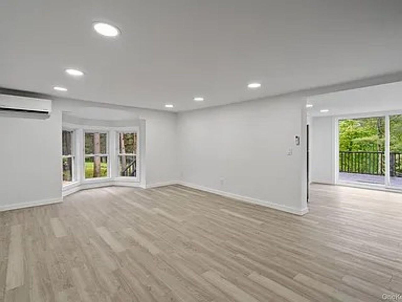 43 Highland Lake Rd - Photo 3 of 14