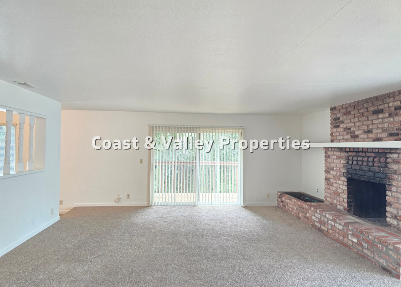 20104 Belma Ct - Photo 2 of 15