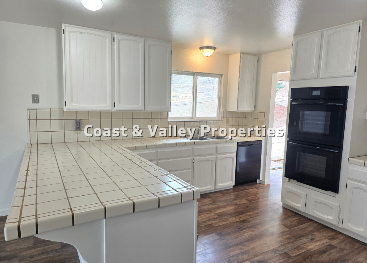 20104 Belma Ct - Photo 3 of 15