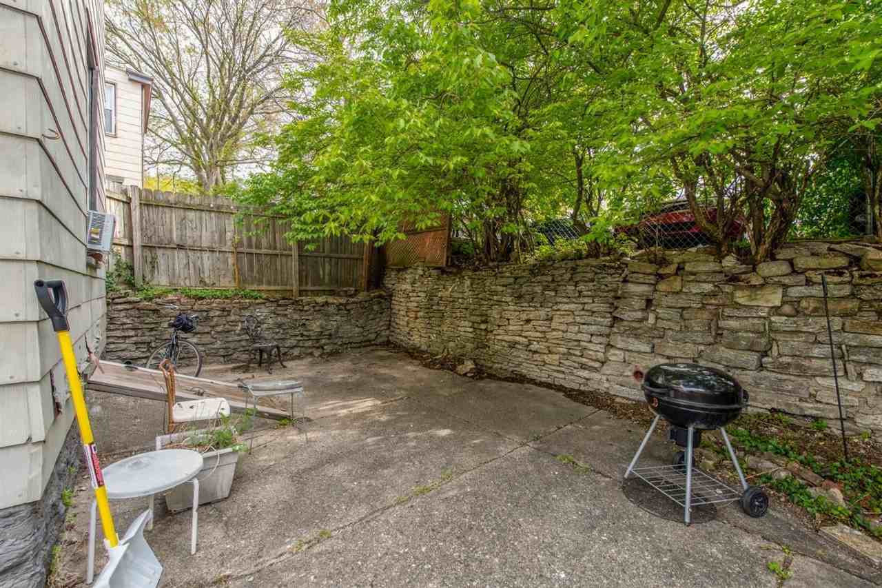 2314 Victor St - Photo 4 of 37