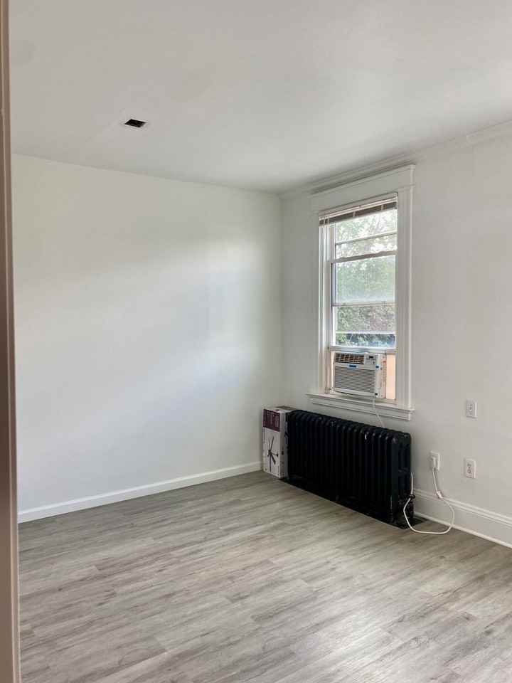 2314 Victor St - Photo 7 of 37