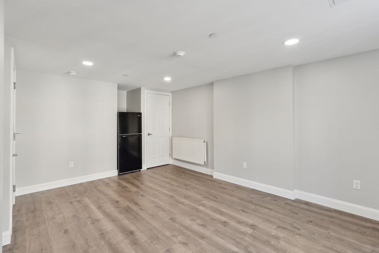 610 Congress St - Photo 4 of 8