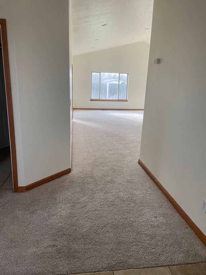 330 Kathleen Place - Photo 3 of 27