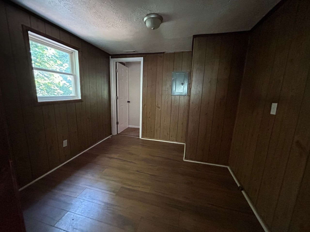 201 Herring Rd - Photo 3 of 9