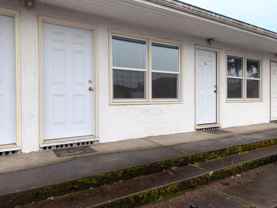 6939 Ne Grand Ave #11 - Photo 1 of 1