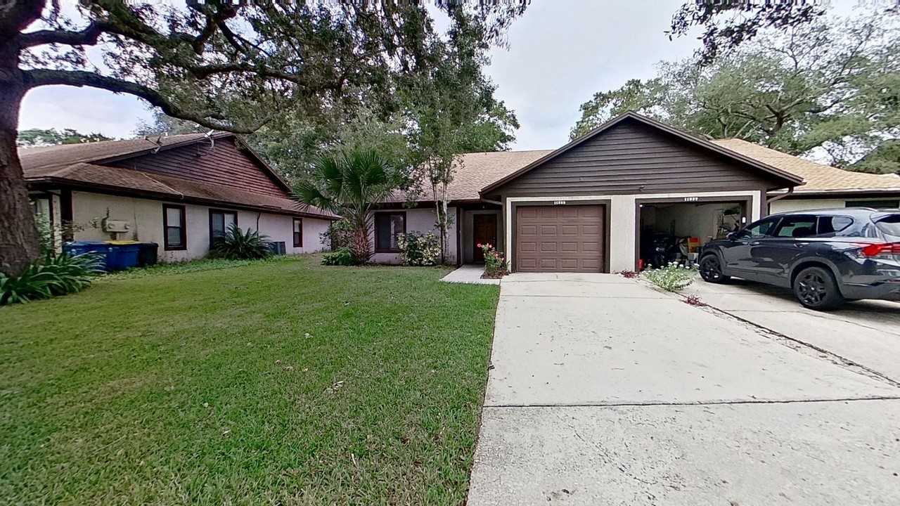 11323 Sawmill Rd - Photo 2 of 20