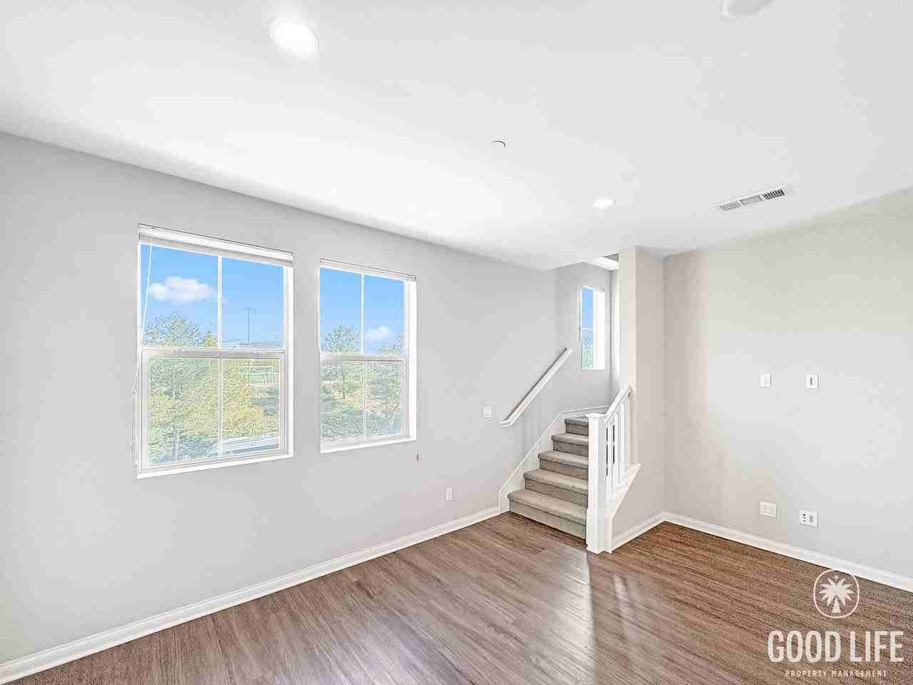 16063 Veridian Cir - Photo 3 of 26