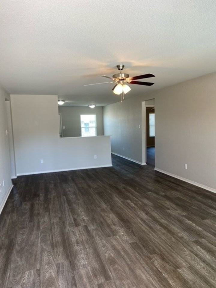 1750 Raden St - Photo 5 of 20