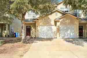 featured image of 7823 Kingsbury Wood