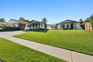 featured image of 16 Alamar St