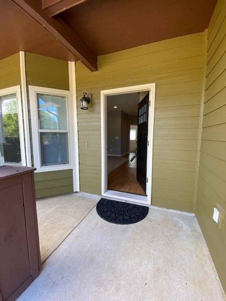 1801 Ne 16th Way - Photo 2 of 19