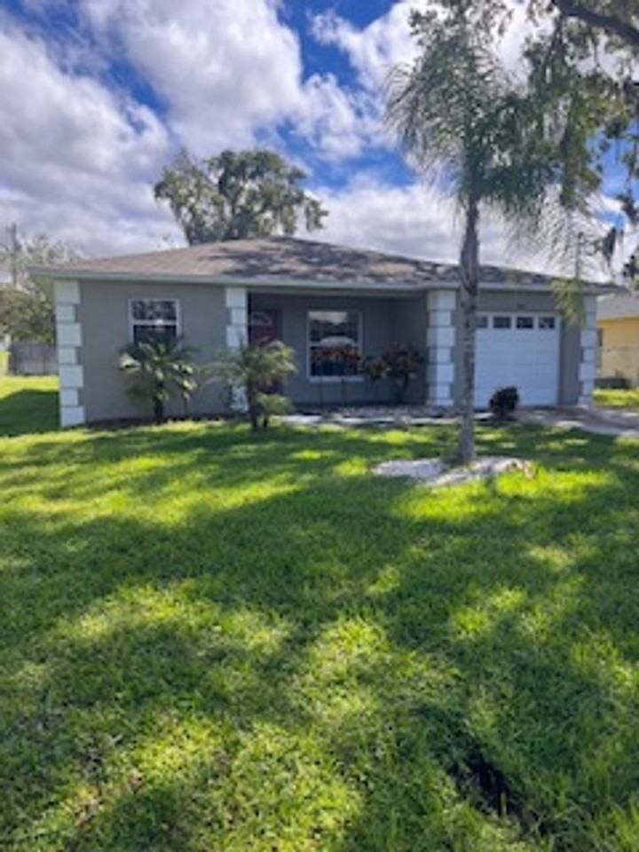 106 Drake St - Photo 2 of 25