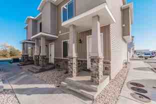 654 S Saturn Ave - Photo 1 of 1