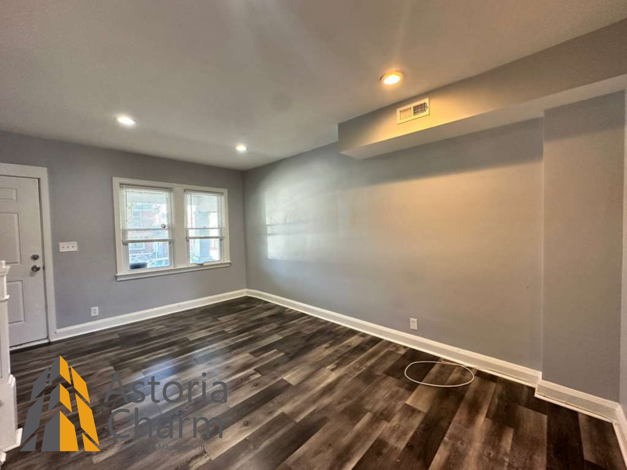 4023 Woodridge Rd - Photo 5 of 42