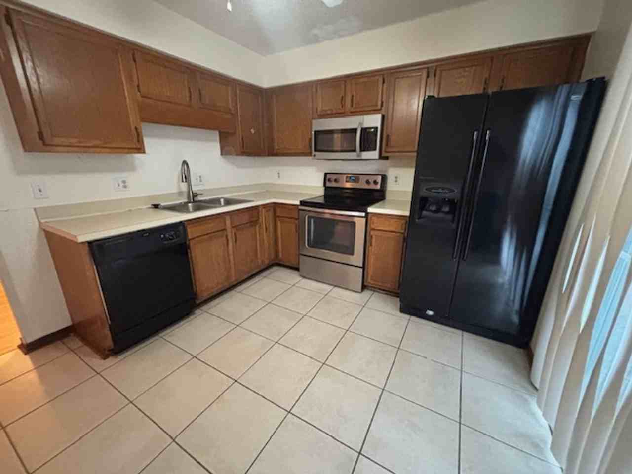 11647 Fort Caroline Lakes Dr - Photo 2 of 28