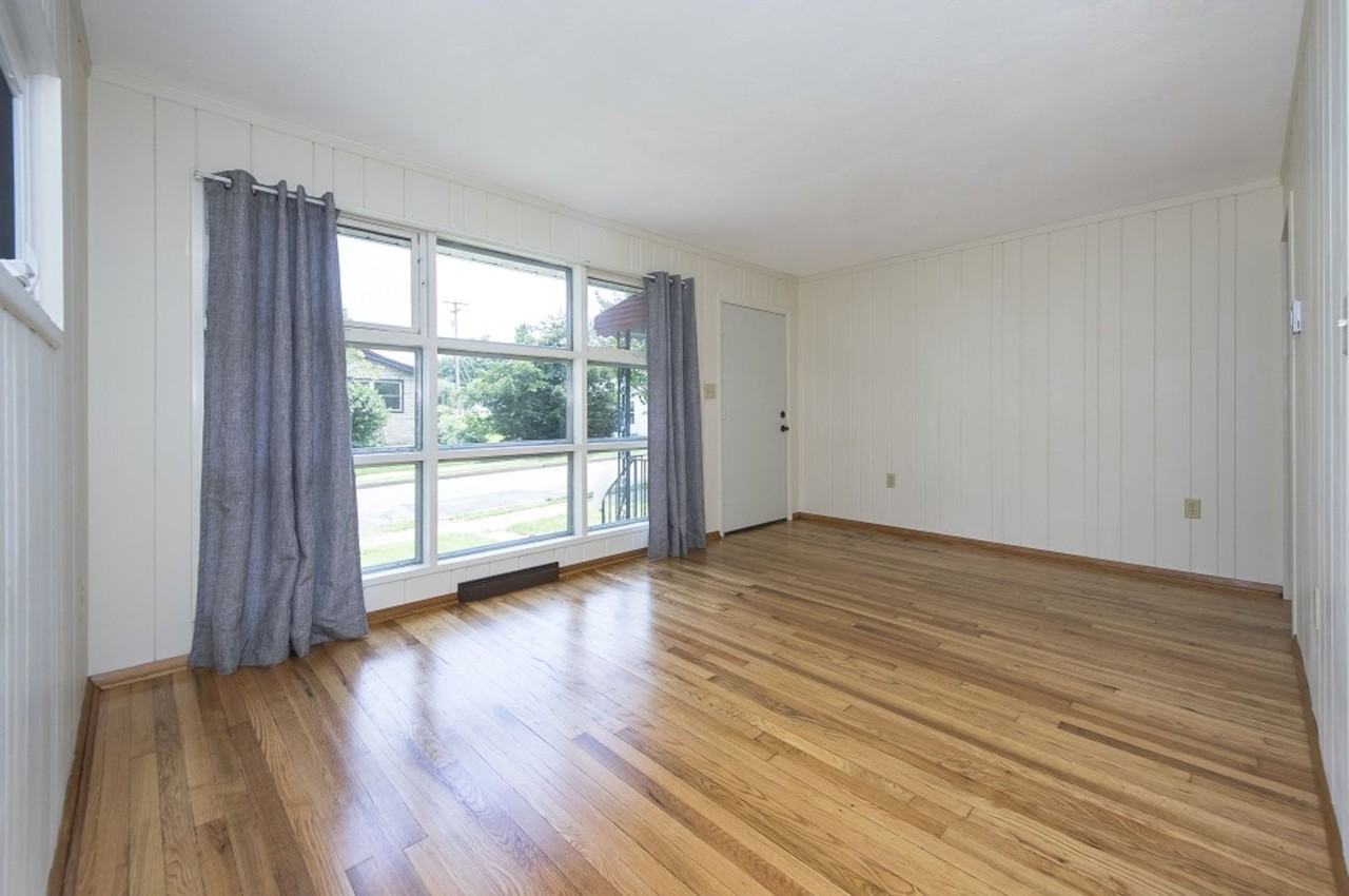 239 Crestmont Ave - Photo 5 of 19