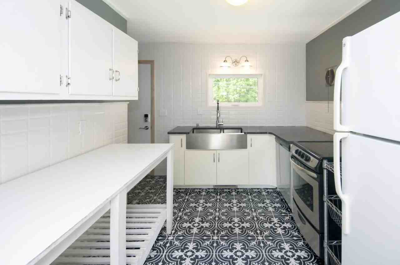 239 Crestmont Ave - Photo 6 of 19