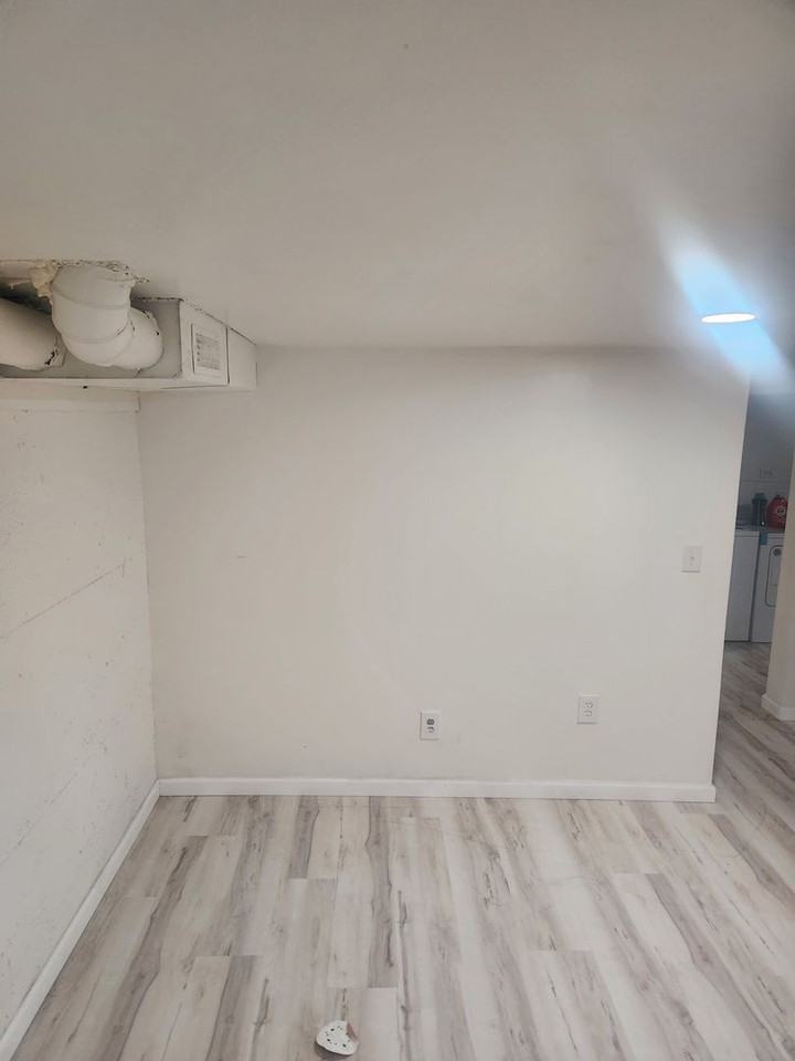 330 S Mission St - Photo 7 of 11