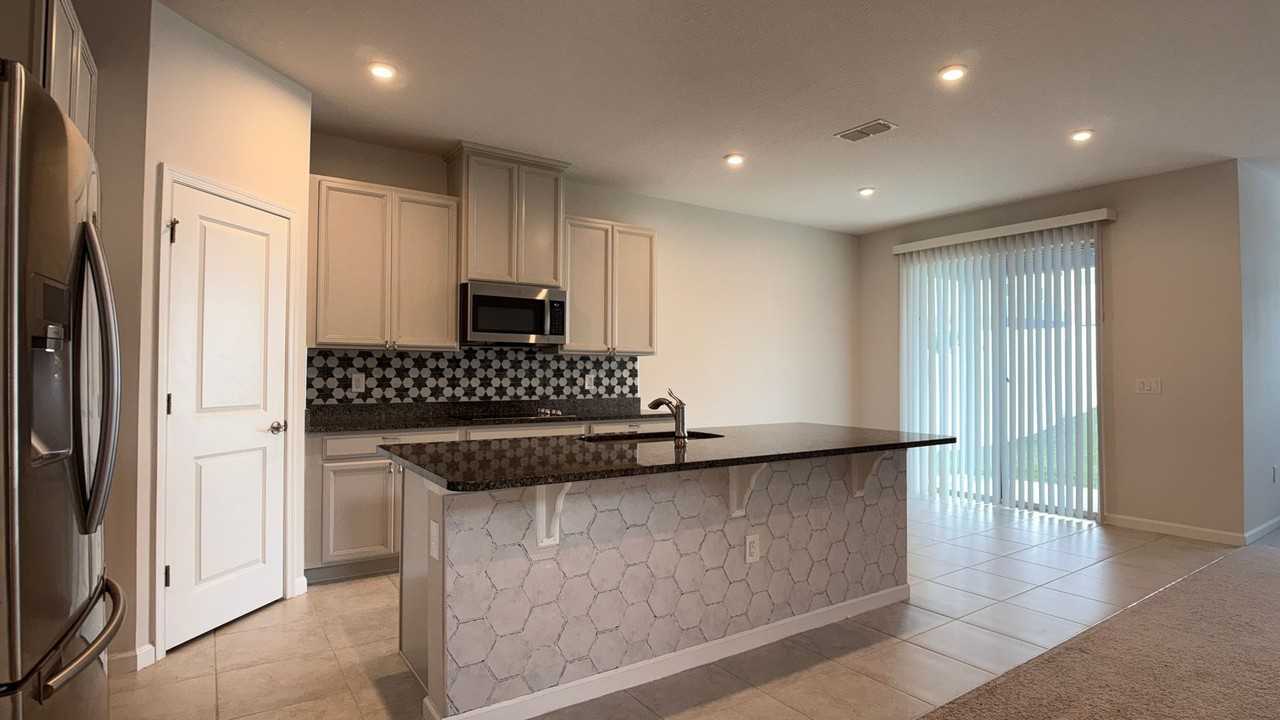 648 Bloom Terrace - Photo 5 of 47