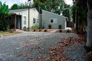 2402 Buena Vista Cir #B - Photo 1 of 1