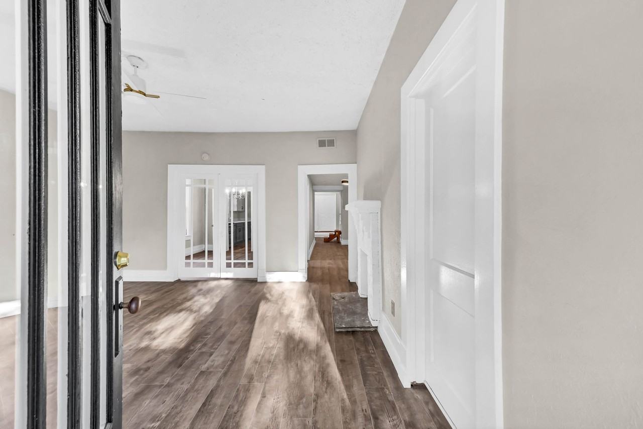 615 Greenwood Ave - Photo 4 of 17