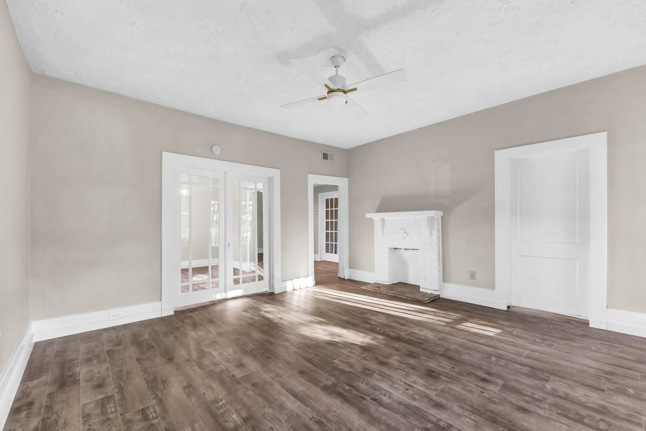 615 Greenwood Ave - Photo 5 of 17