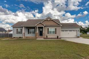 202 Northfield Dr - Photo 1 of 1