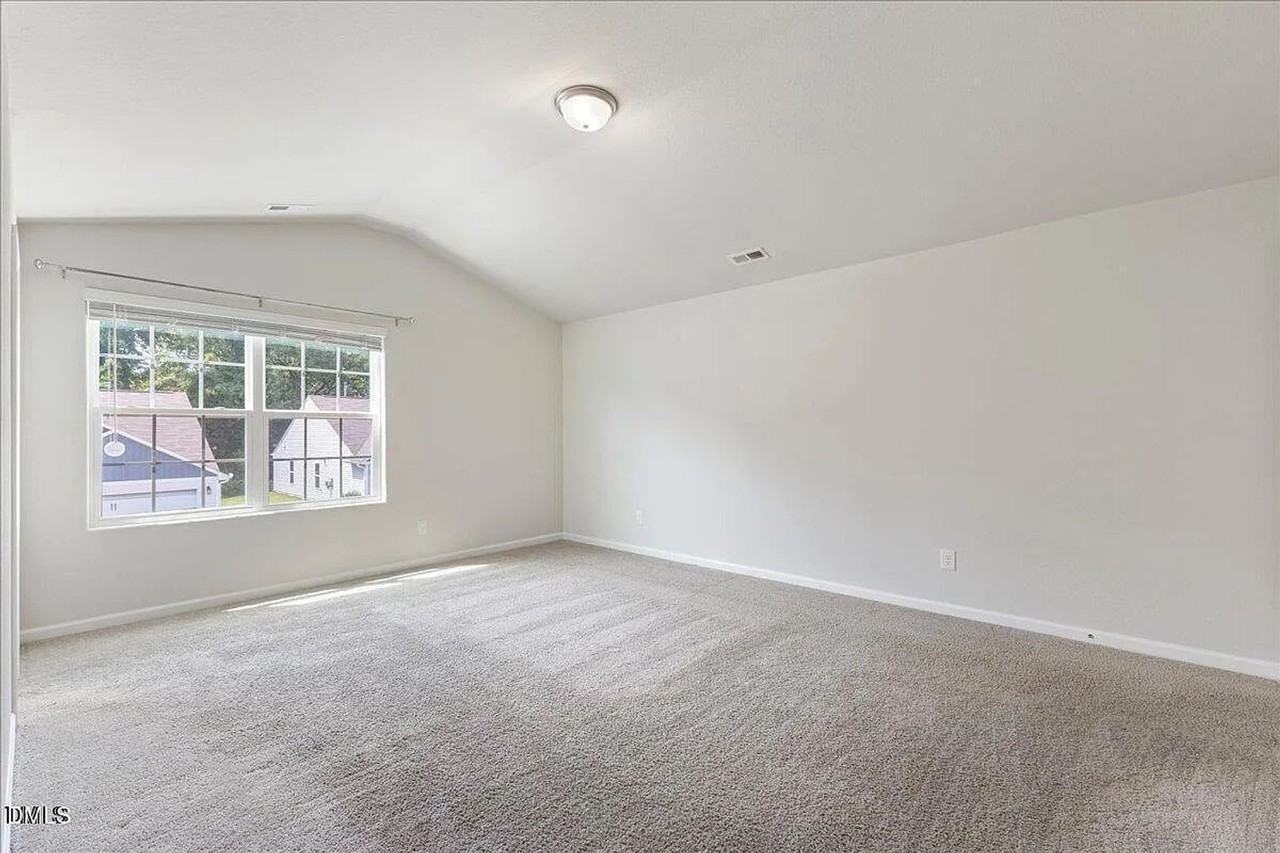 2036 Alderman Way - Photo 4 of 36