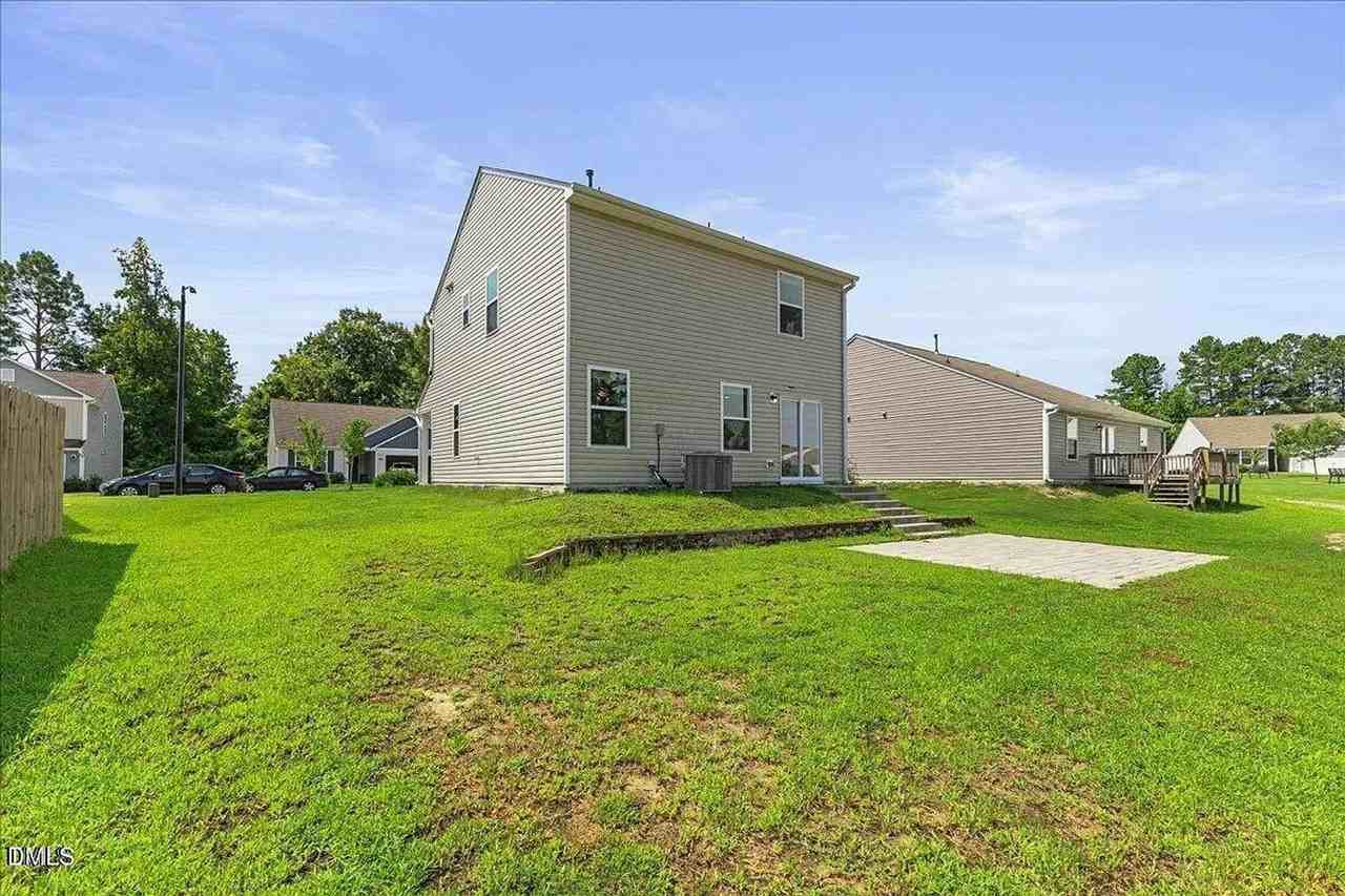 2036 Alderman Way - Photo 5 of 36