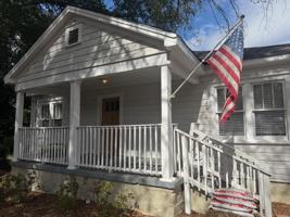 featured image of 27 W Wright St