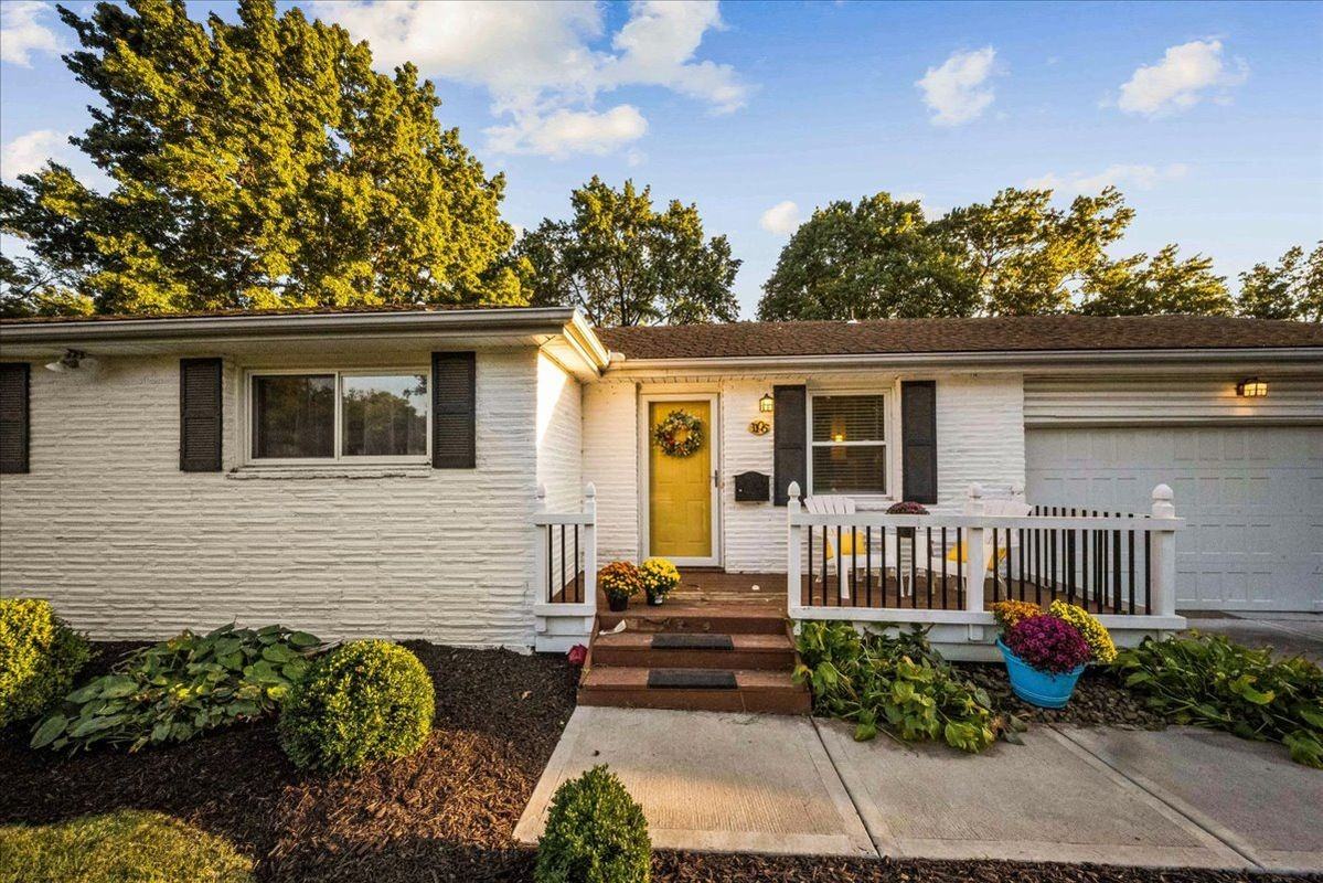 1105 W 85th Ter - Photo 2 of 41