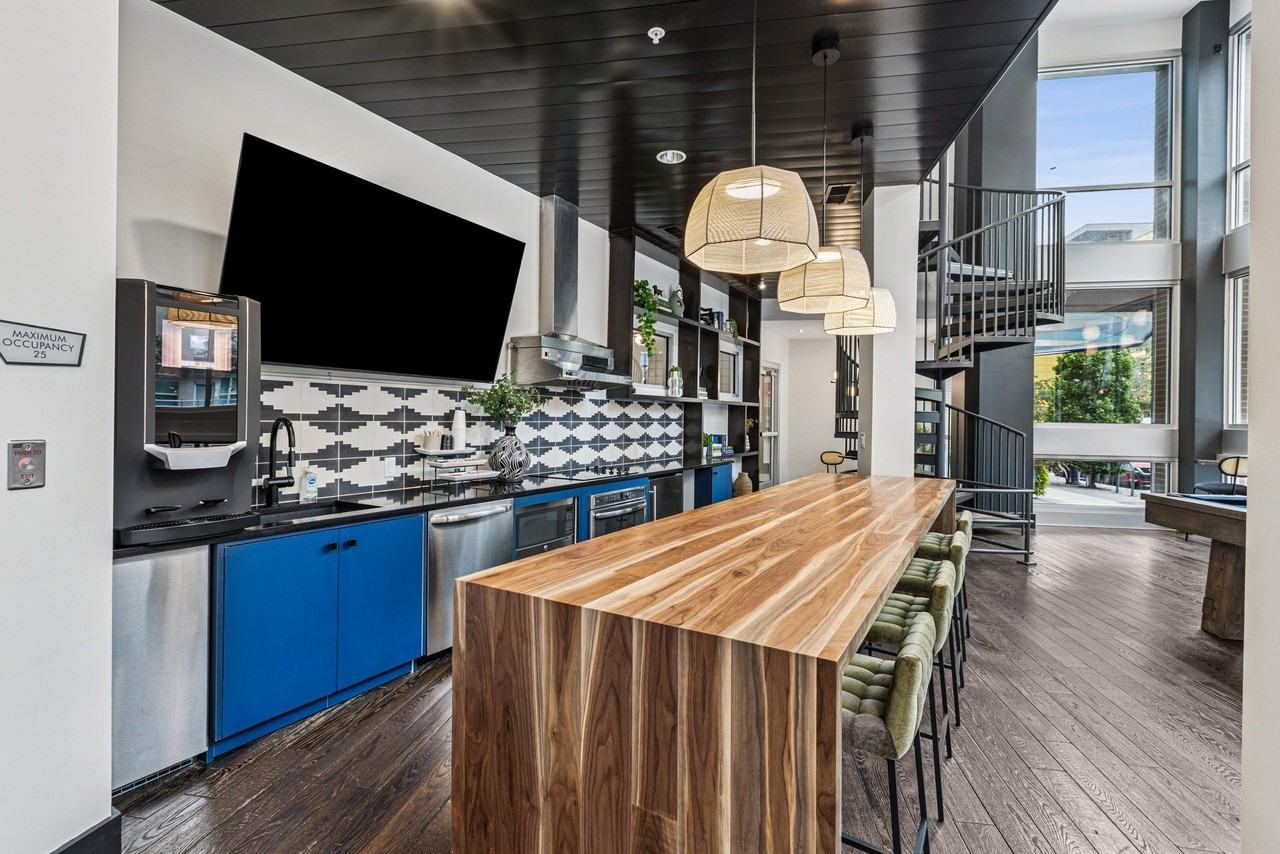 City House Apartments - Photo 5 of 30