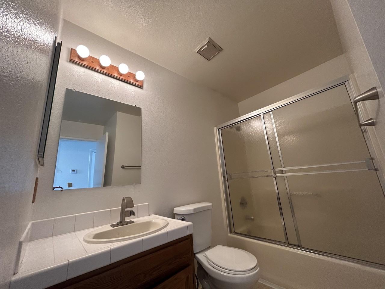 4576 Hawley Blvd #8 - Photo 4 of 11