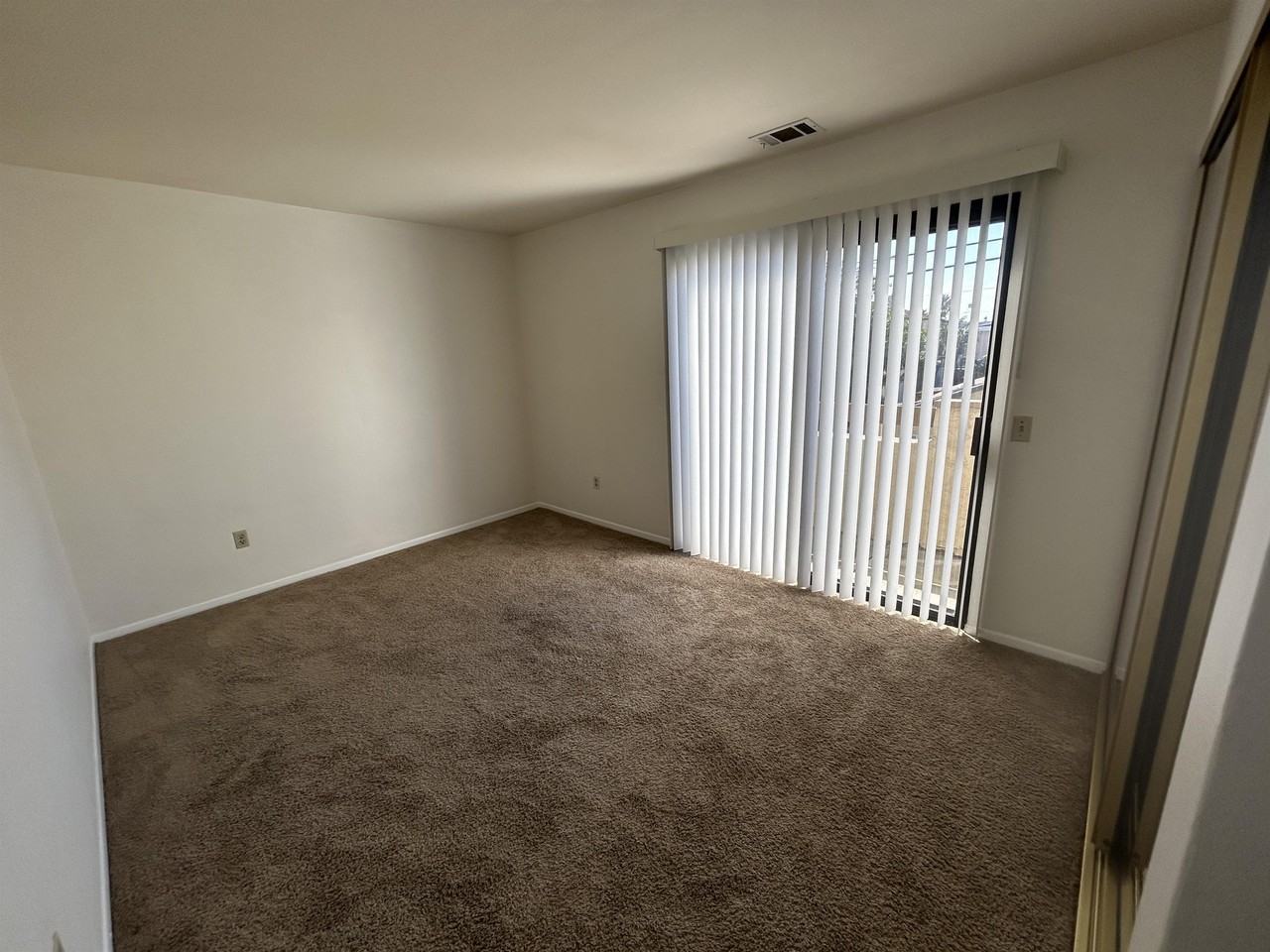 4576 Hawley Blvd #8 - Photo 3 of 11