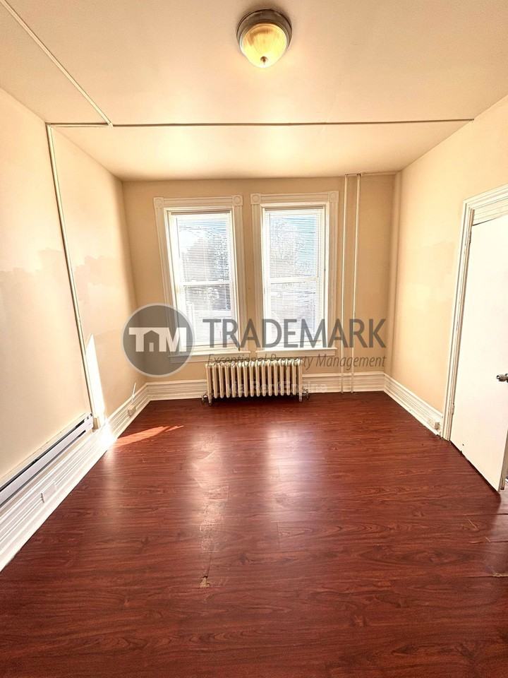 1017 Lehman St #2 - Photo 6 of 7