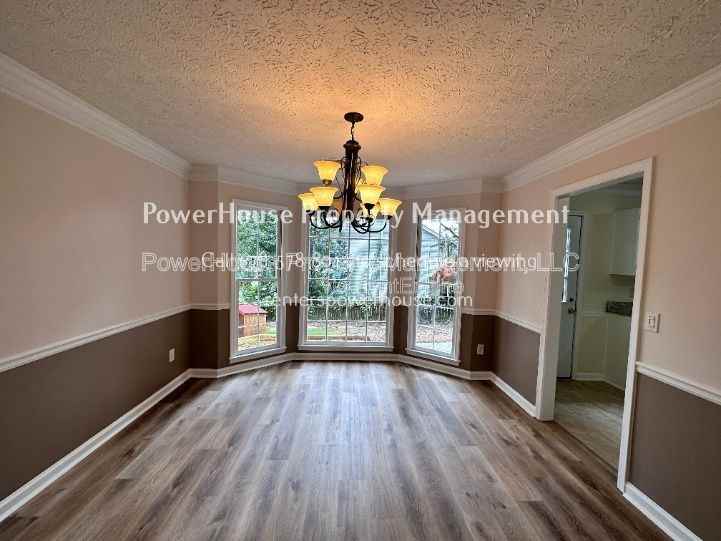 979 Sugar Crossing Ln - Photo 5 of 38