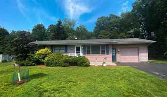 featured image of 429 S Lakeshore Dr