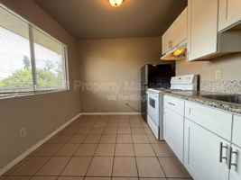 featured image of 803 Laurel St #7