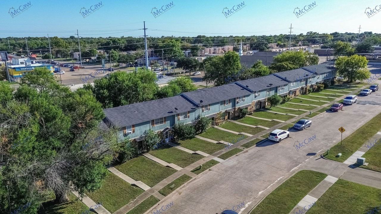 314 Candlewood Lane - Photo 3 of 27