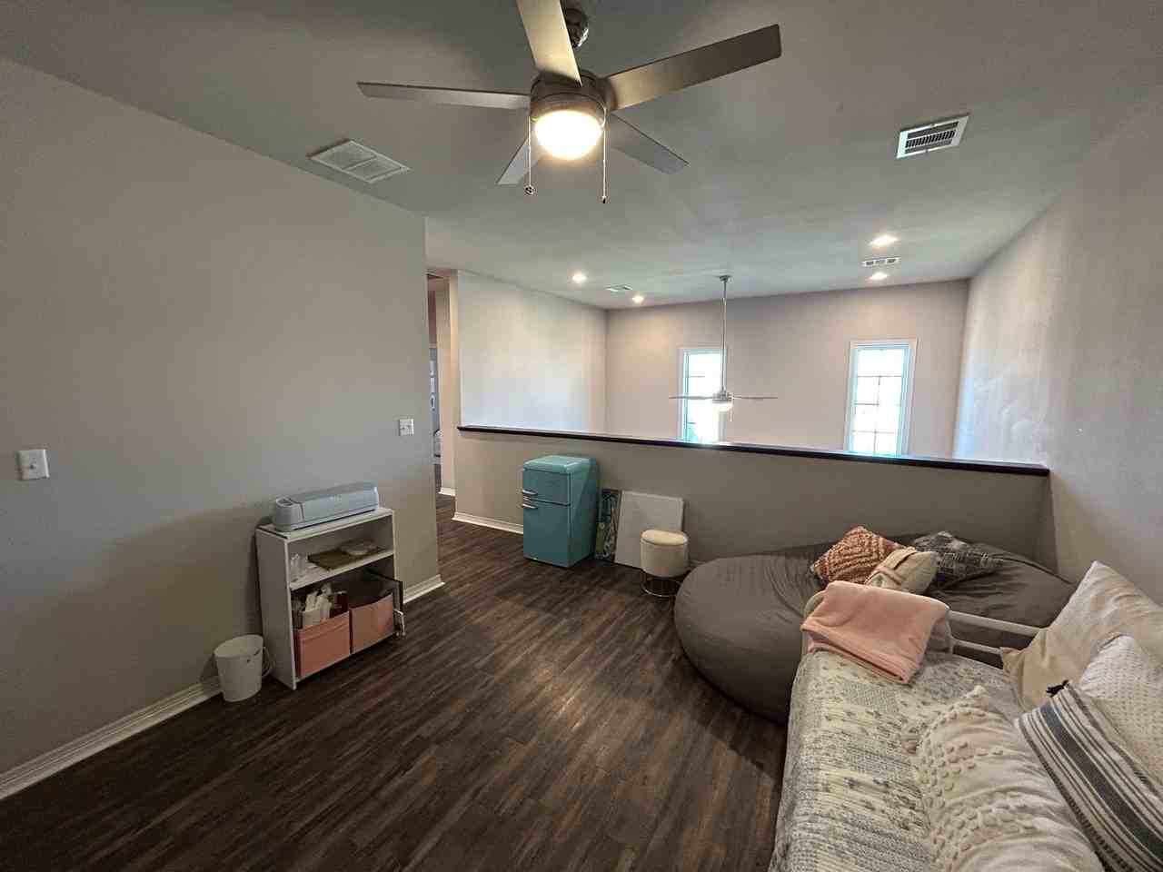 3102 Green St - Photo 7 of 25