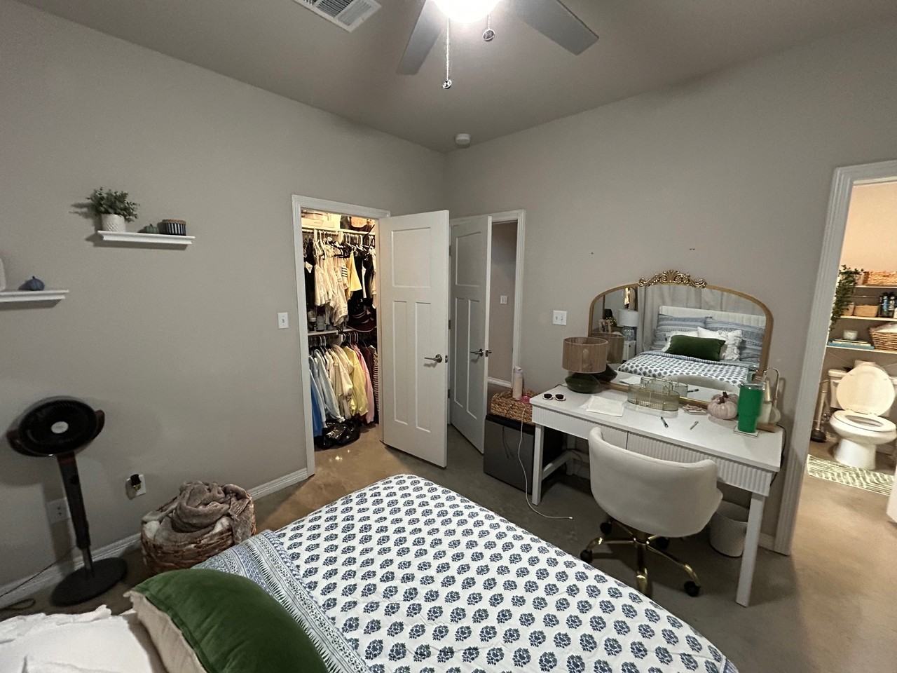 3102 Green St - Photo 2 of 25